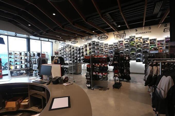 Dealer Image 4