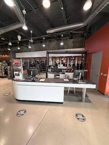 Dealer Image 8