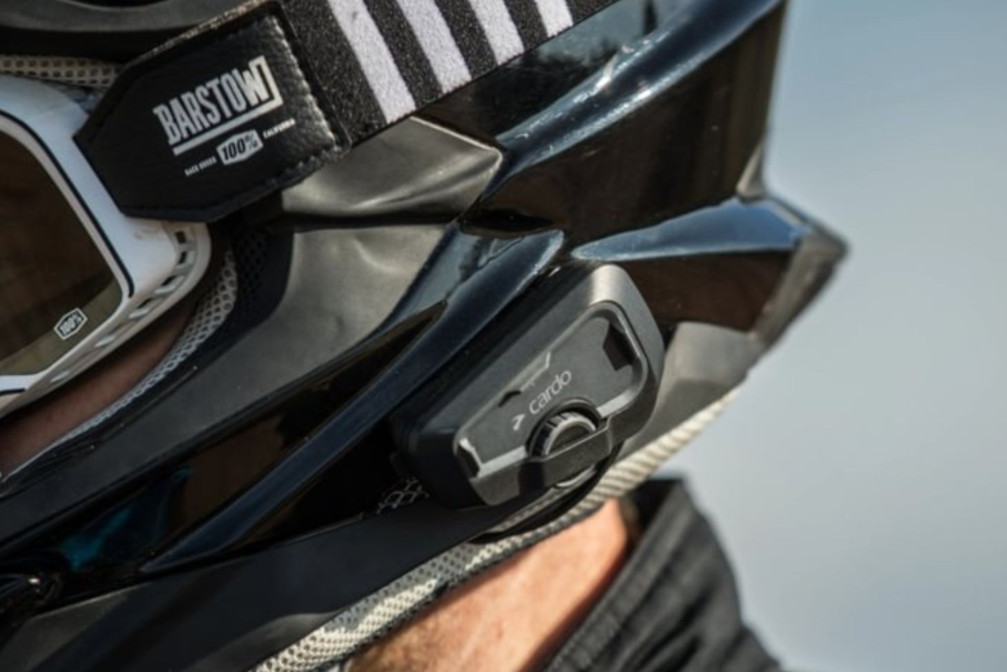 Cardo FREECOM 2X helmet-mounted control unit