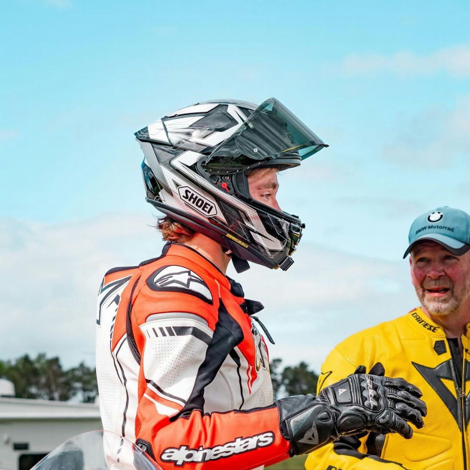 SHOEI X-Fifteen Escalate – SHOEI® Helmets USA