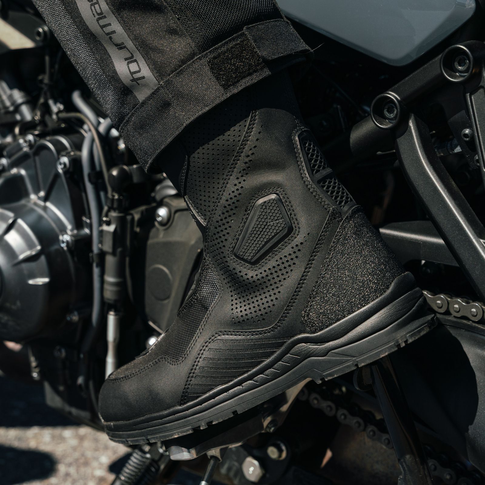 Tourmaster Helix Vented Touring Boots – Tourmaster USA