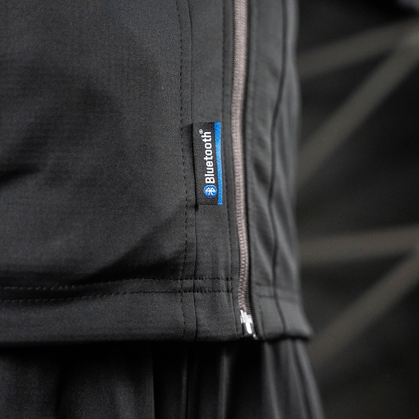 MACNA Centre Heated Jacket - Helmet House