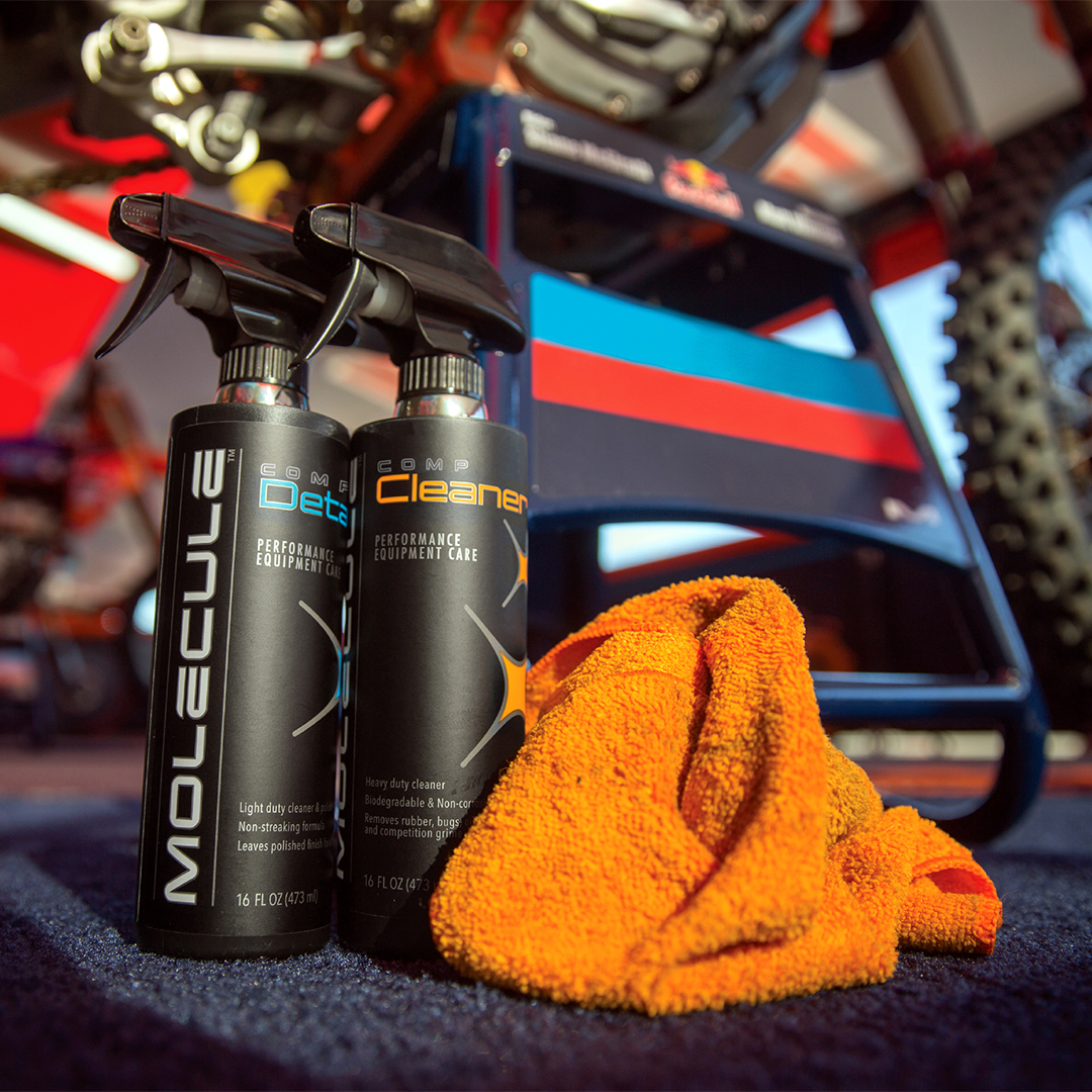 Molecule Comp Vehicle Cleaner 16 oz Sprayer - Helmet House