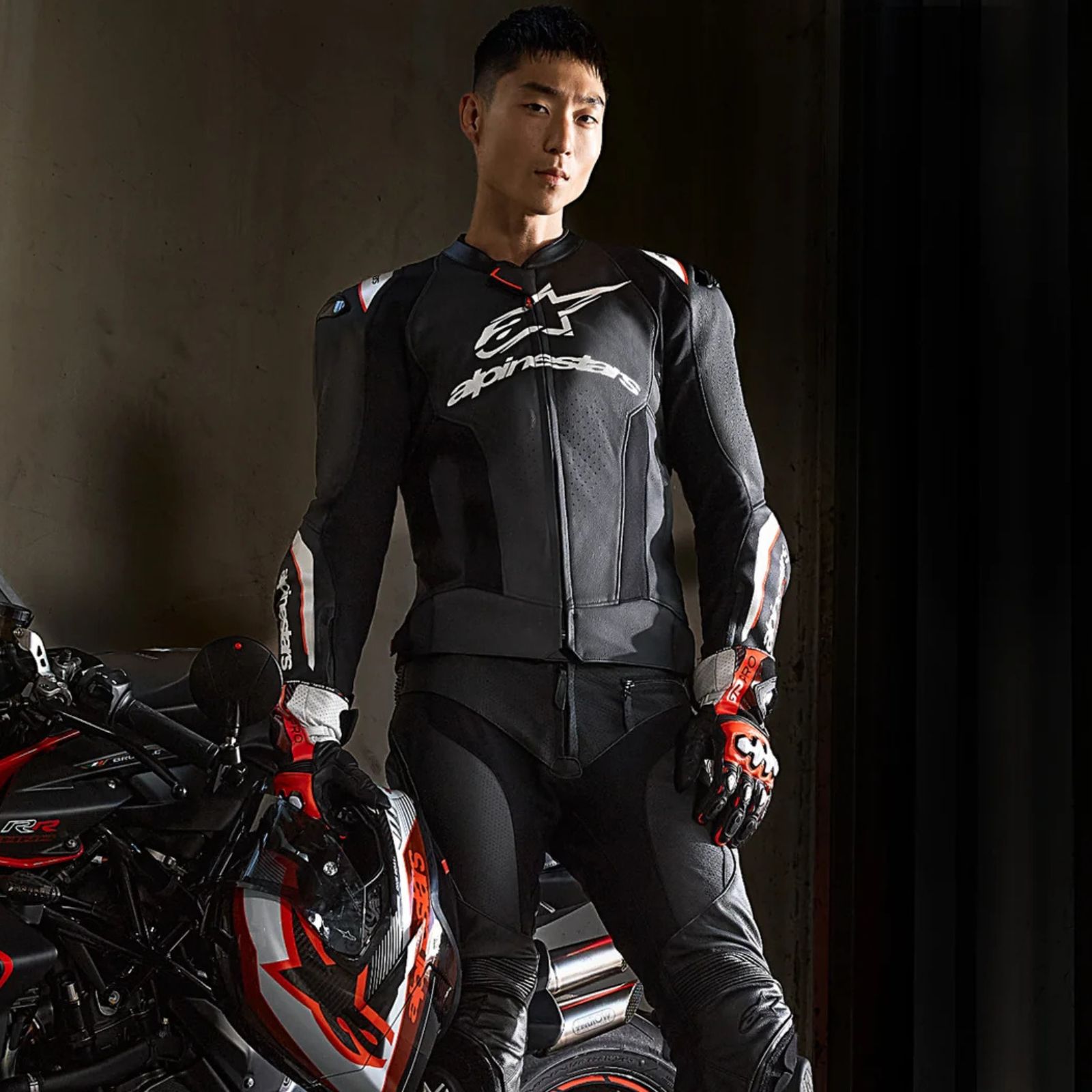 Alpinestars Missile V3 Ignition Leather Jacket - Helmet House