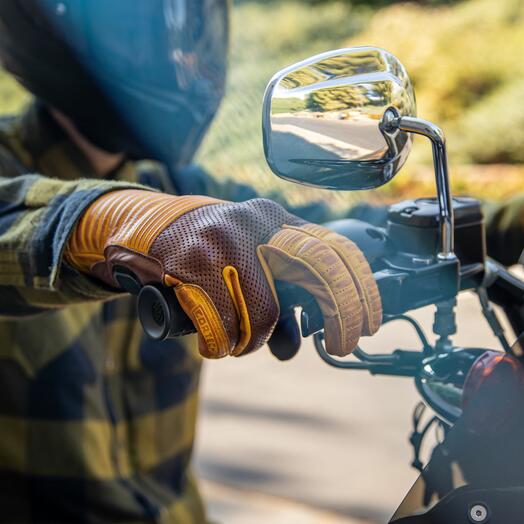 The Bully Short Cuff Leather Gloves 12