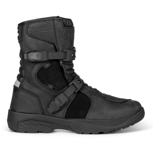 Hakken Adventure Boots 6