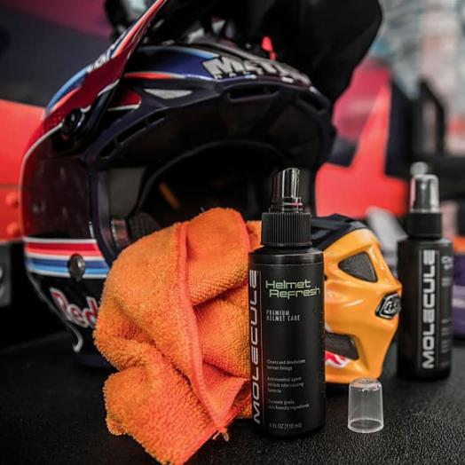 Helmet Refresh 4 oz Sprayer 4