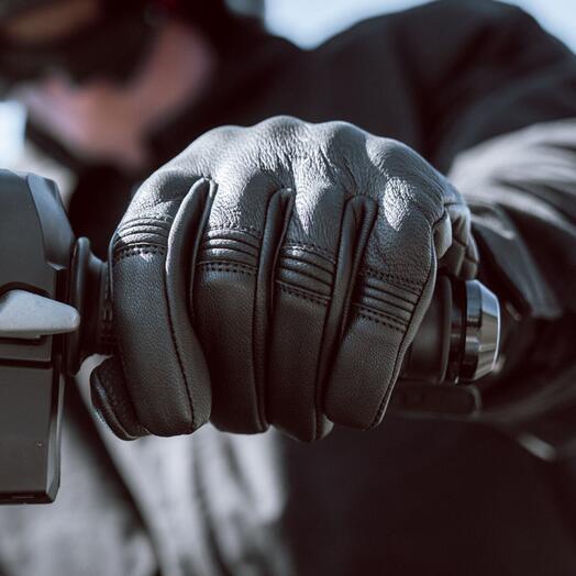 Hoshi Gloves 18