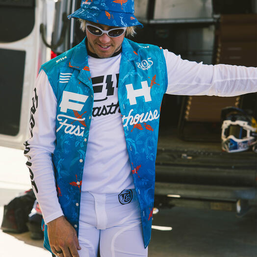 TB Island Hopper Bucket Hat 5