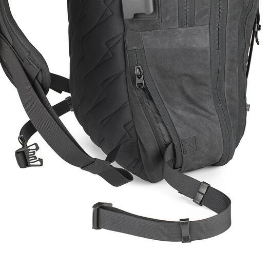 Roam 34 Backpack 10
