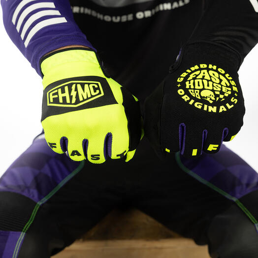 Speed Style Atomic Gloves 15