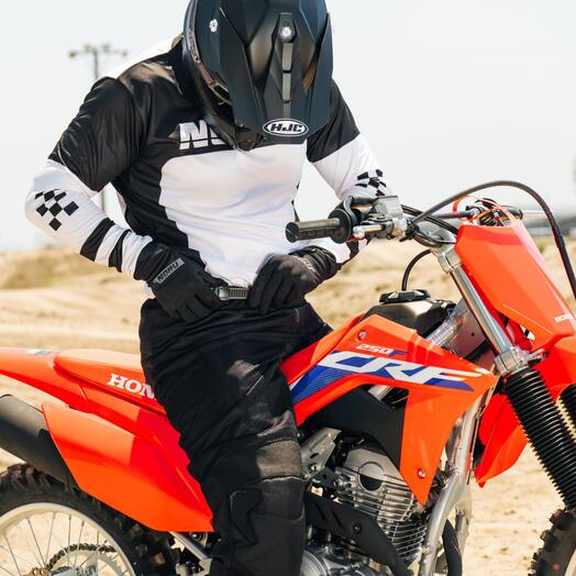 Sugo Knuckle Armor Gloves 19