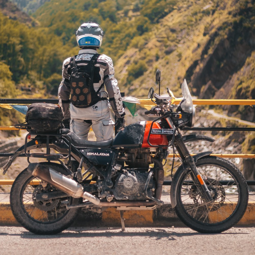 Trail 9 Backpack with 2L Bladder 16