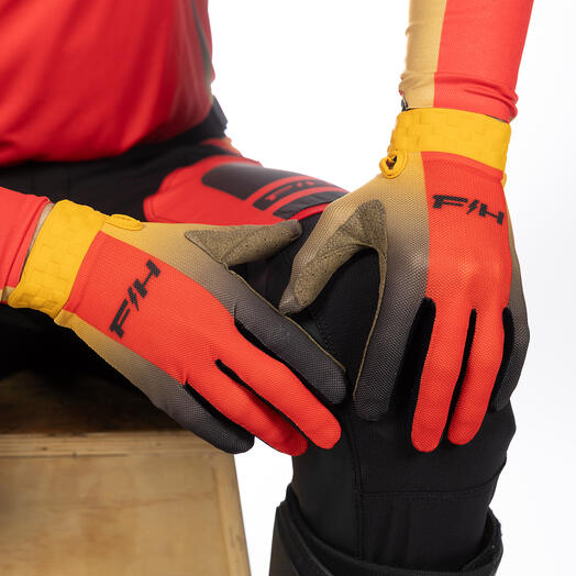 Vapor React Gloves 13