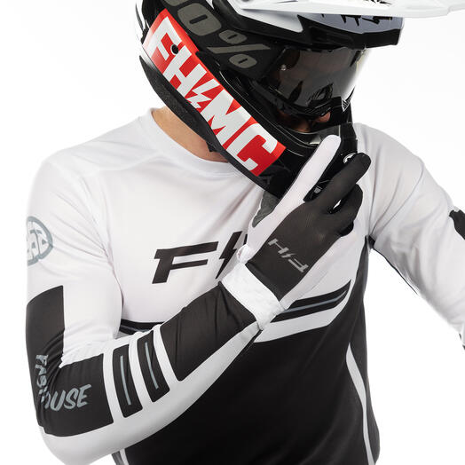 Vapor React Gloves 19