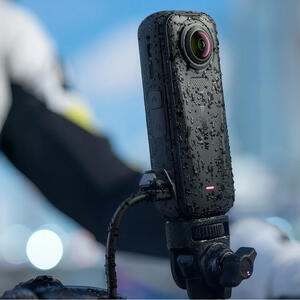 X4 Air All-Weather USB Charging Cover 7 Thumbnail