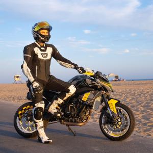 Revo Sport Air Men's 1-Piece Leather Suit 20 Thumbnail