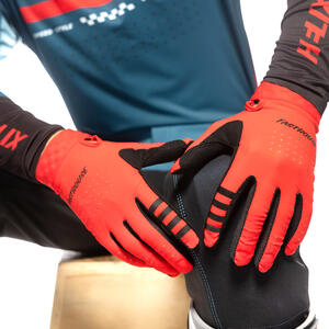 Helix Podium Gloves 17 Thumbnail