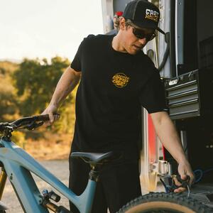 Utopia Hat 12 Thumbnail