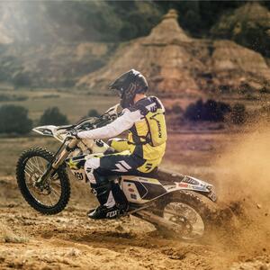 Hydro-2 Hydration Pack 17 Thumbnail