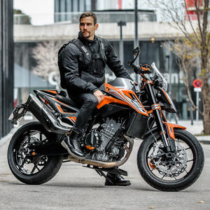 MAX28 Expandable Backpack 14 Thumbnail