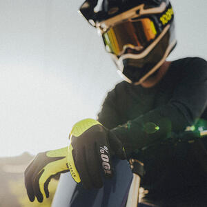 iTrack 2 Gloves 21 Thumbnail