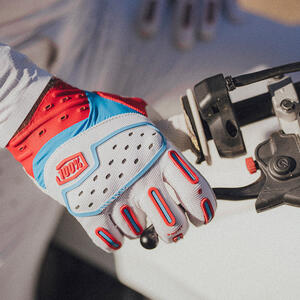Airmatic 2 Gloves 26 Thumbnail
