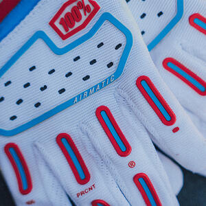 Airmatic 2 Gloves 27 Thumbnail