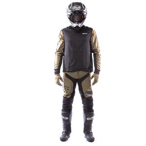 Tracker Vest 3 Thumbnail