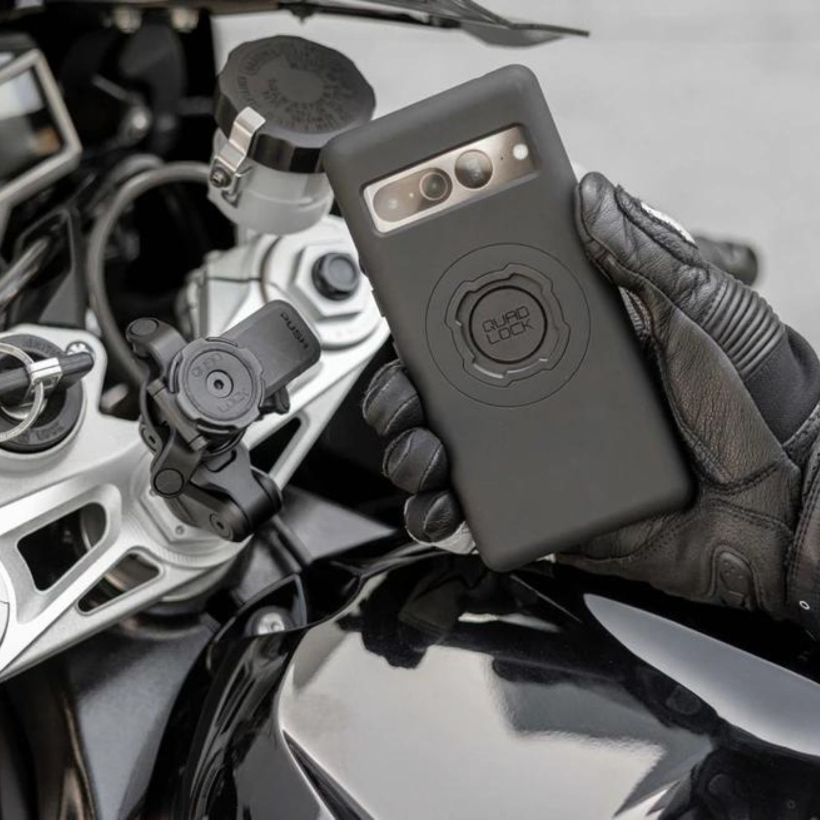 Quad Lock MAG Phone Case - Google Pixel 6 Series - Helmet House