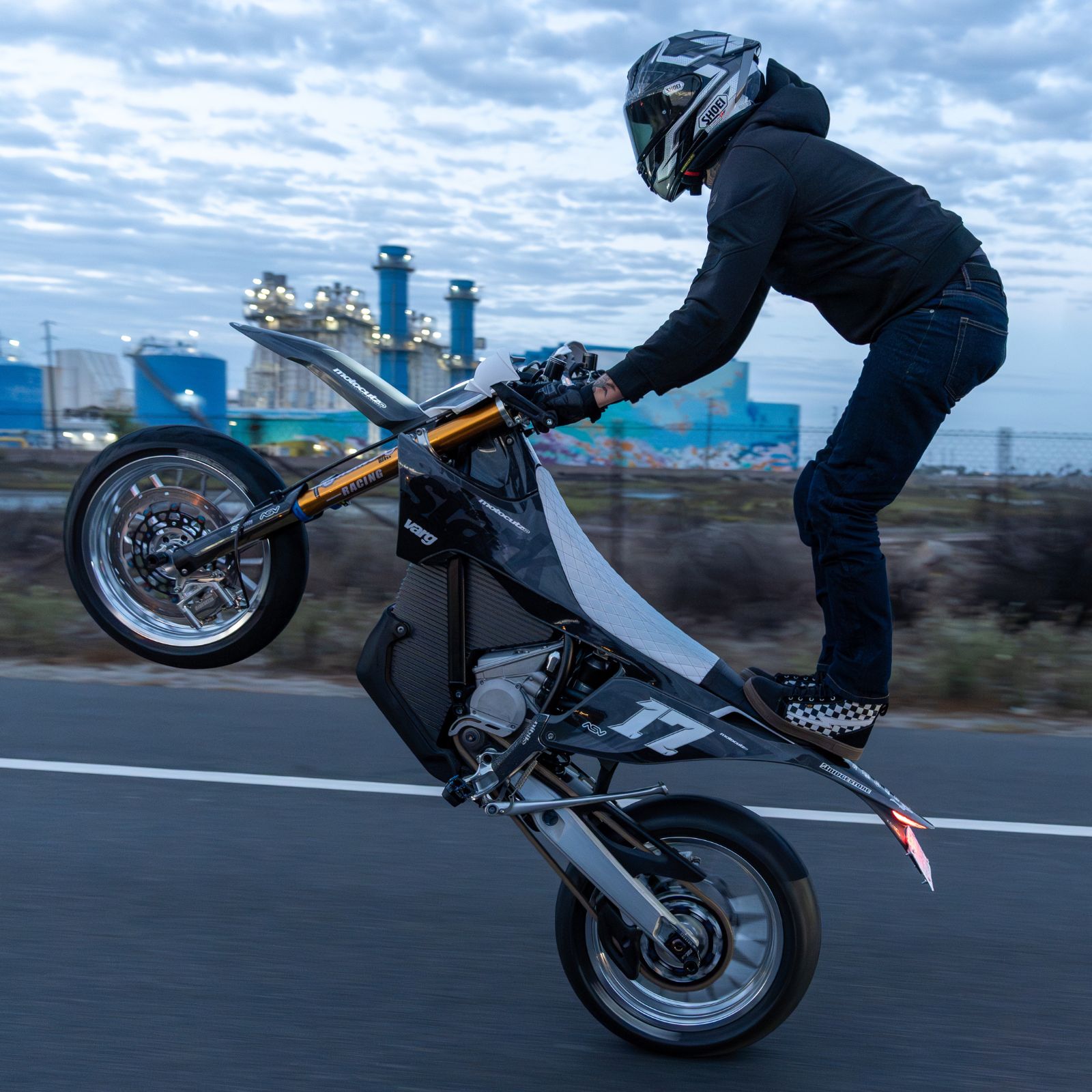 SHOEI X-Fifteen Escalate – SHOEI® Helmets USA