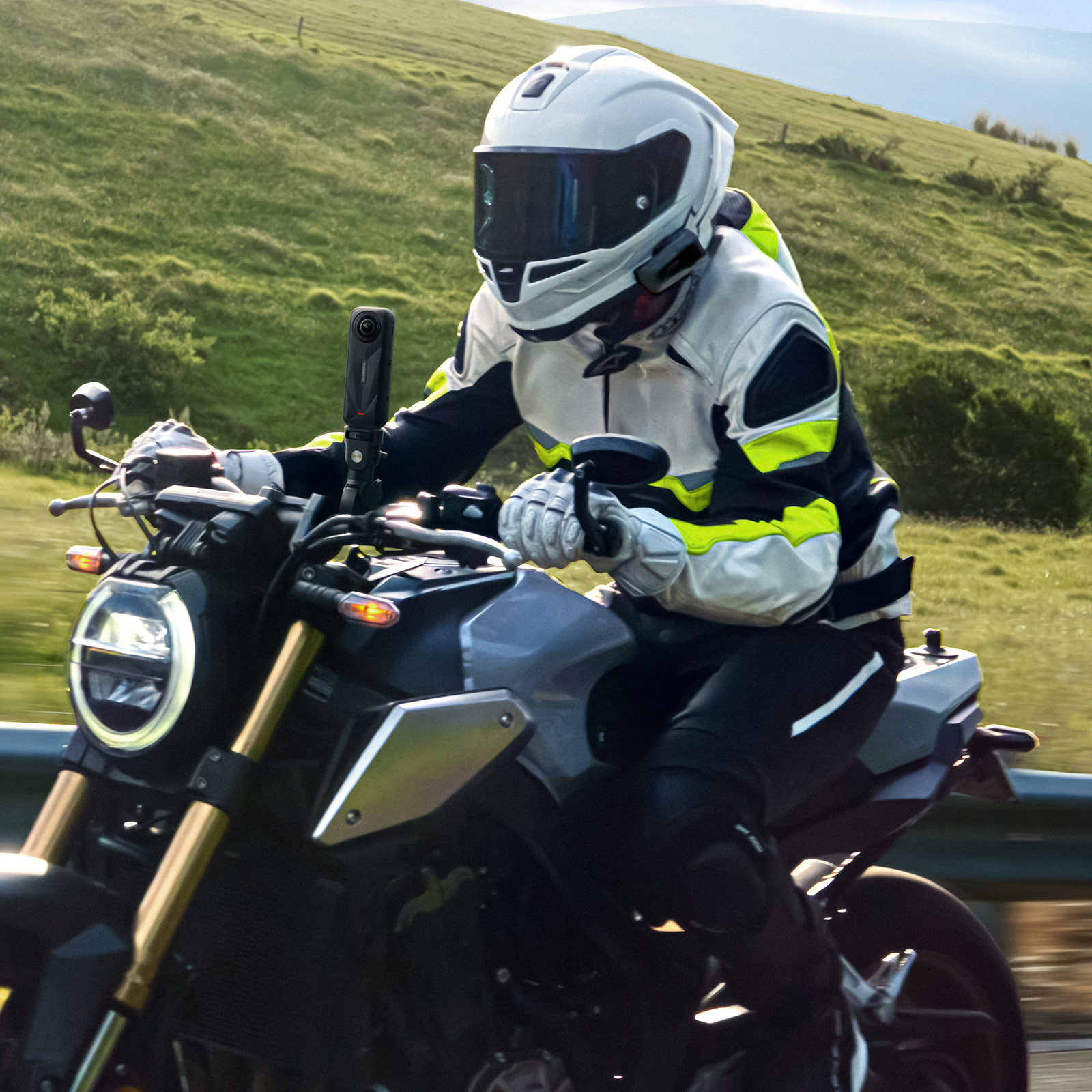 Insta360 X5 Motorcycle Bundle - Helmet House