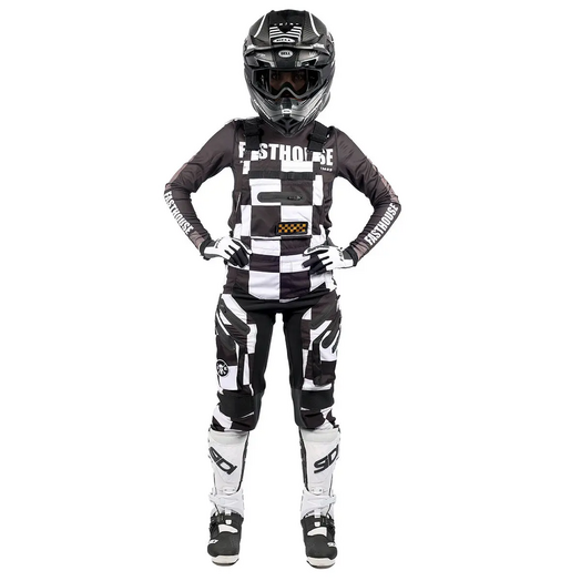 Black/White Preview